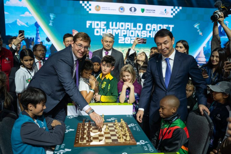 Алматыда балалар арасындағы шахматтан әлем чемпионаты басталды.
