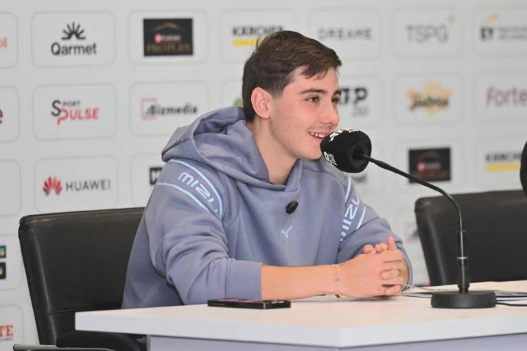 Александр Шевченко стартовал с победы на турнире Almaty Open ATP 250